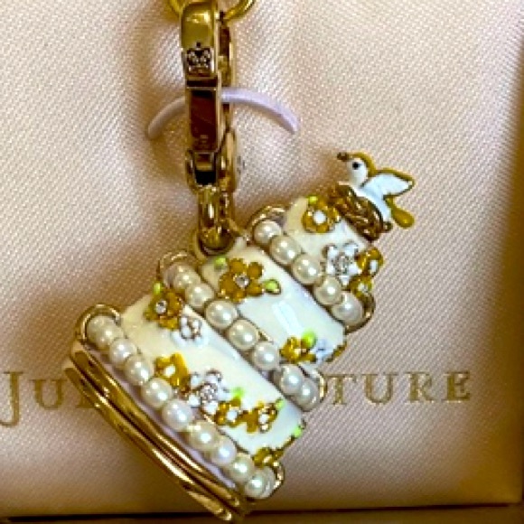 Juicy Couture WEDDING CAKE Charm Pearls Dove BRIDAL ANNIVERSARY - Picture 2 of 8